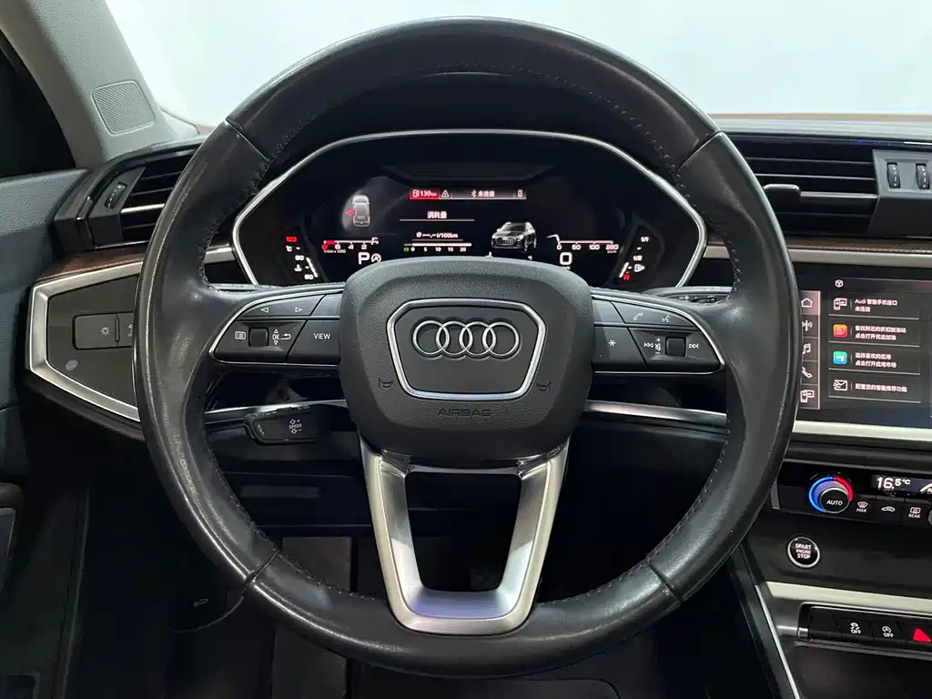 Audi Q3 — фото 4