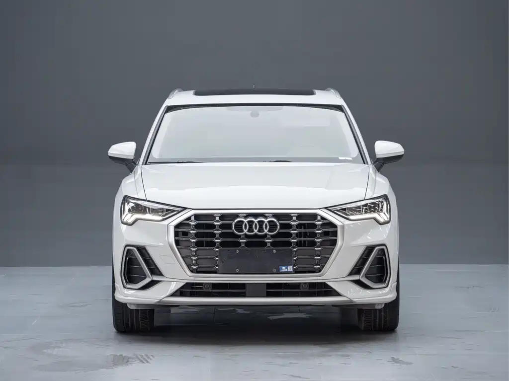 Audi Q3 — фото 4