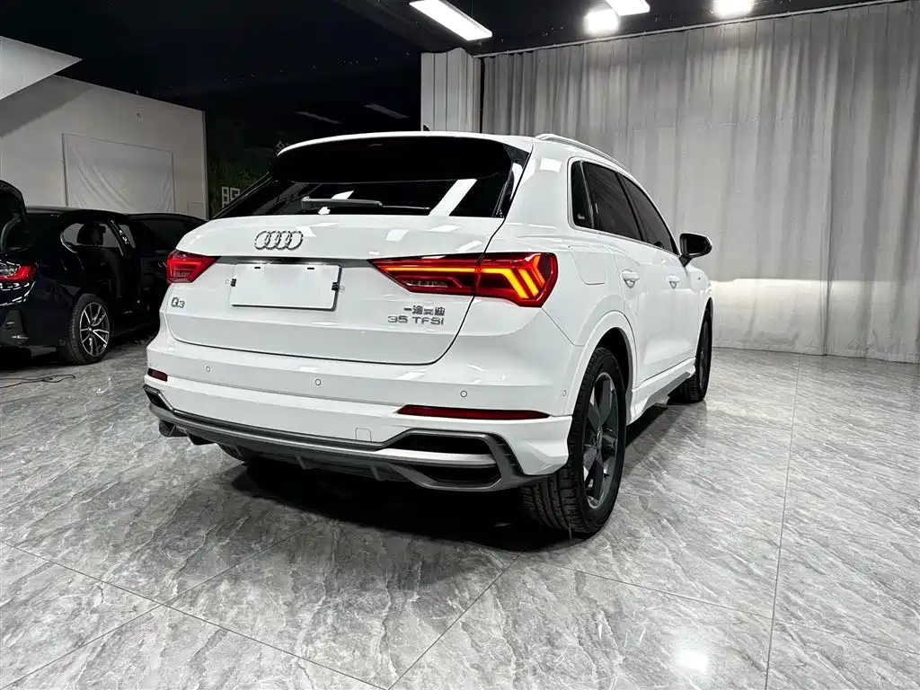 Audi Q3 — фото 4