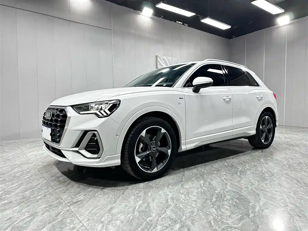 Audi Q3 — фото 7