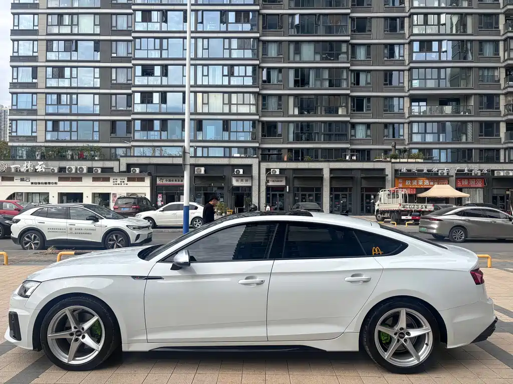 Audi A5 (Import) — фото 9