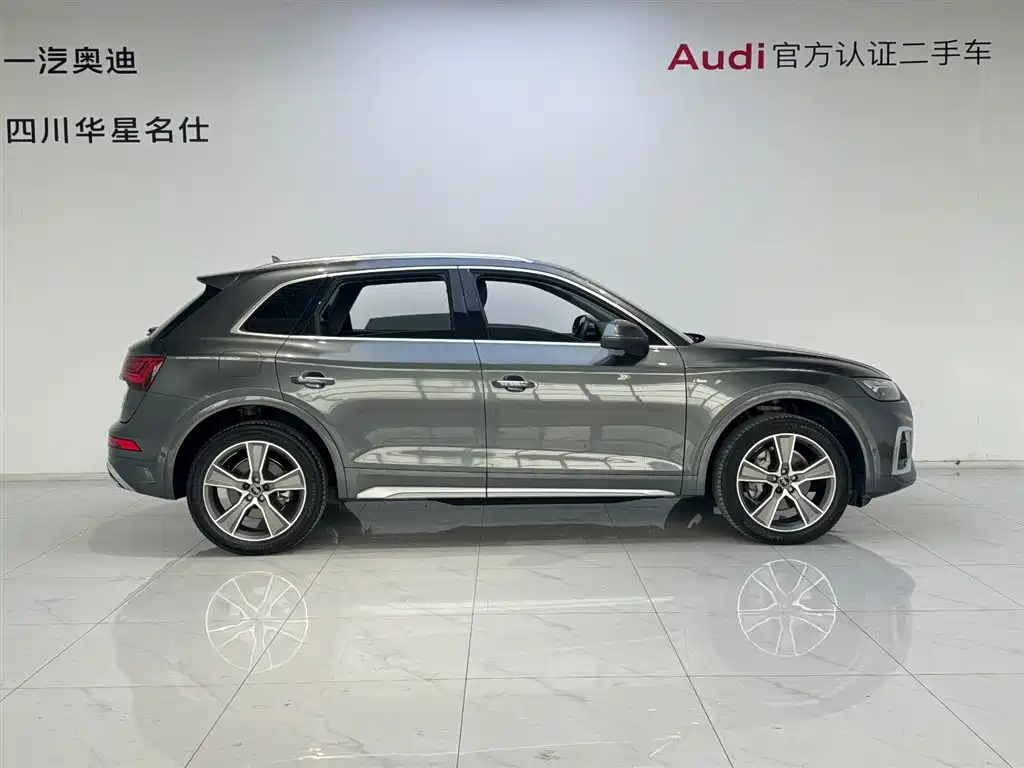 Audi Q5L — фото 3