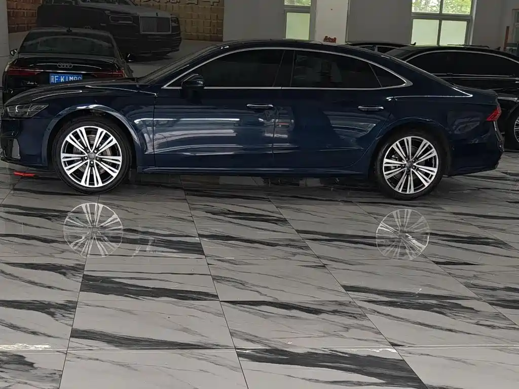 Audi A7L — фото 3