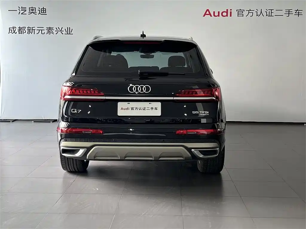 Audi Q7 — фото 5
