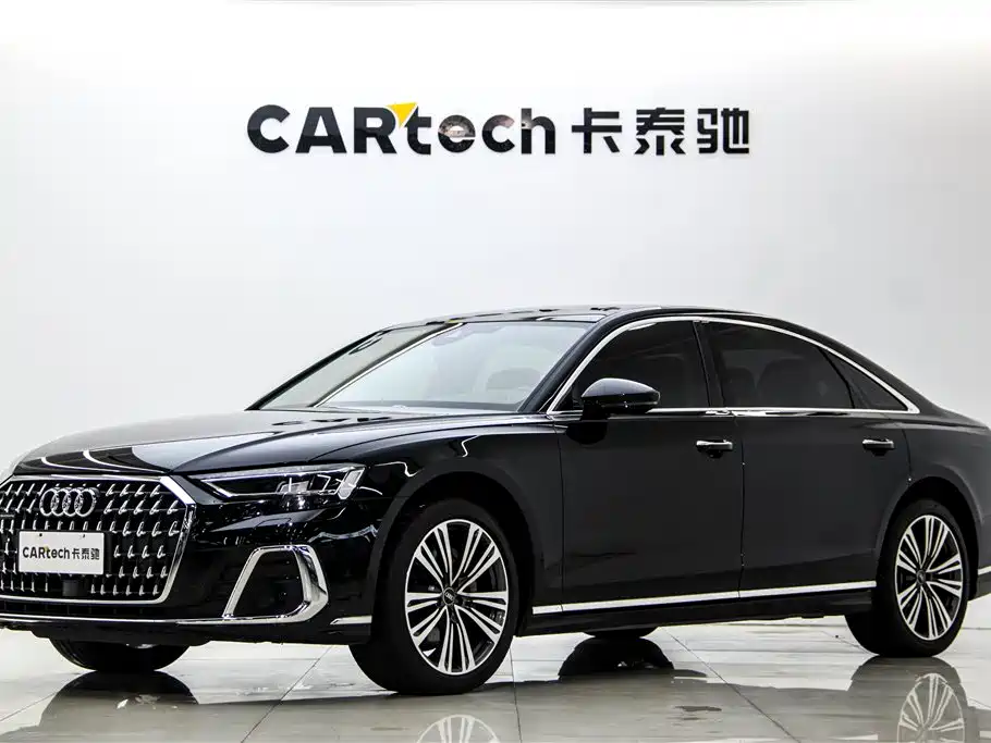 Audi A8 — фото 2