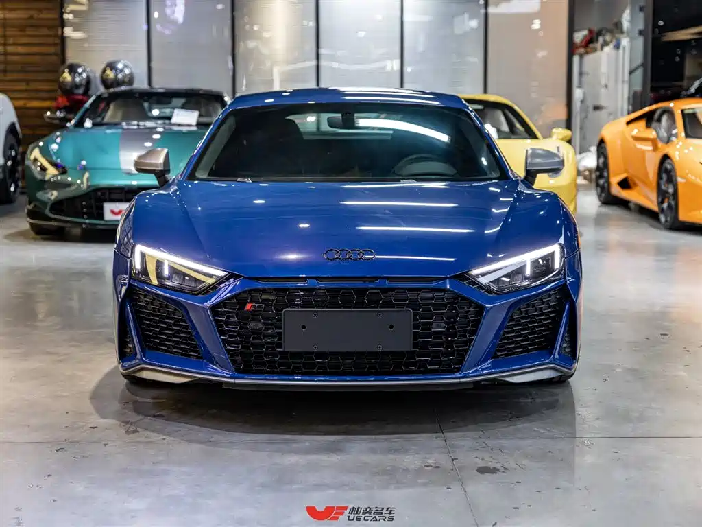 Audi R8 — фото 2