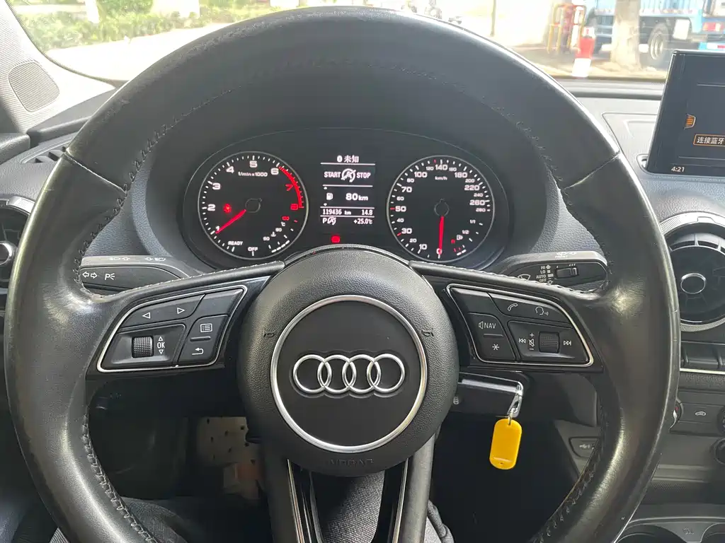 Audi A3 — фото 7