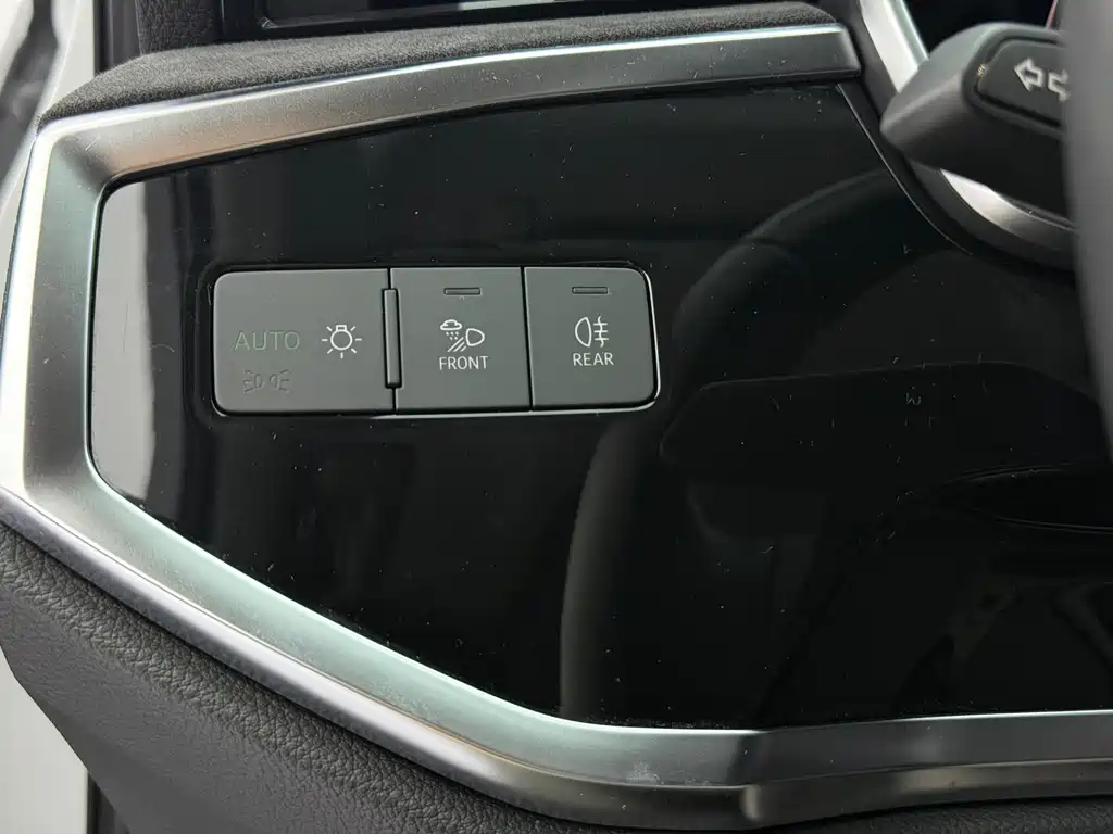 Audi Q3 — фото 19