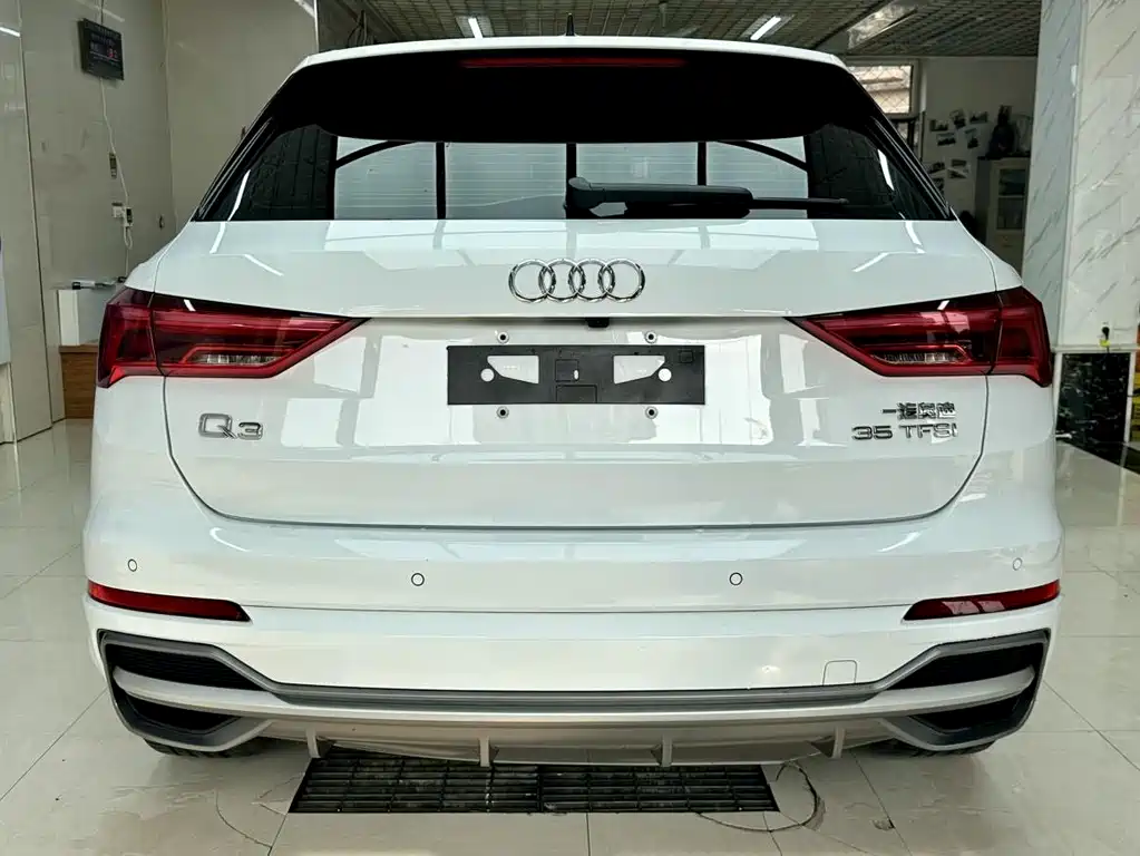 Audi Q3 — фото 5