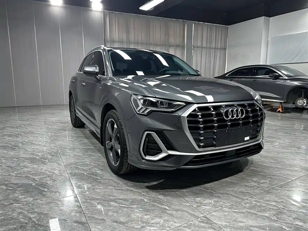 Audi Q3 — фото 3