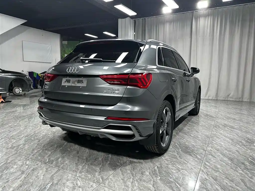Audi Q3 — фото 4