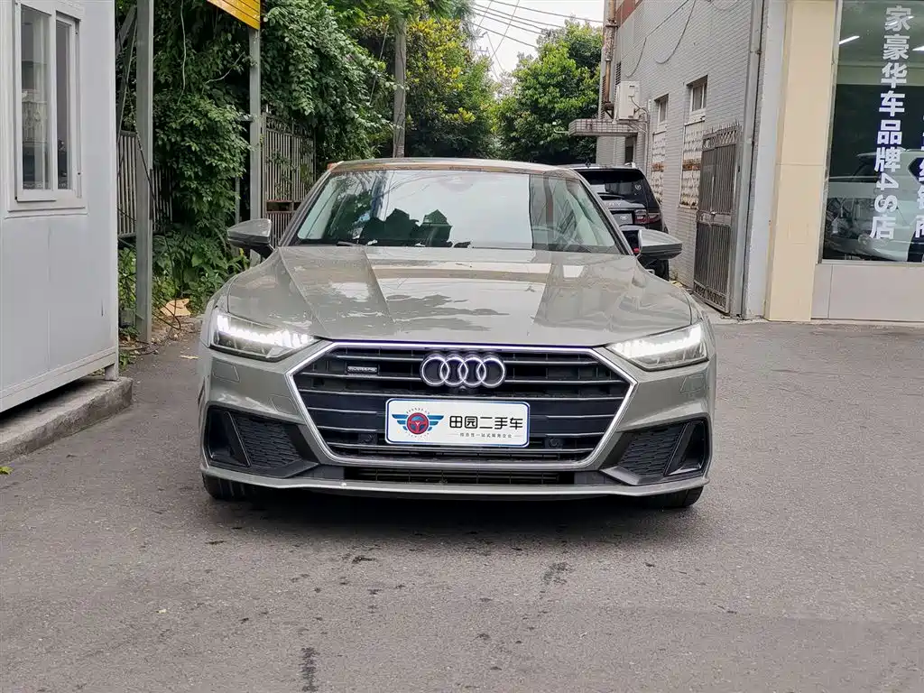 Audi A7 — фото 2