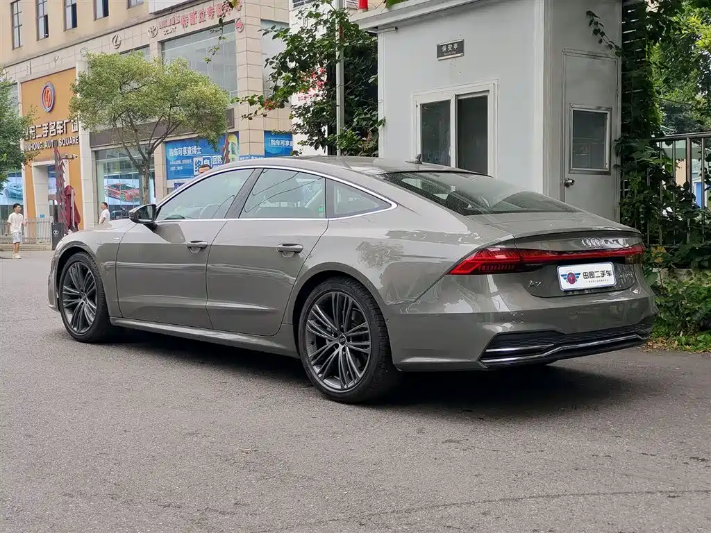 Audi A7 — фото 4