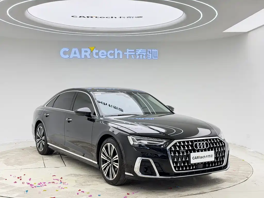 Audi A8 — фото 3