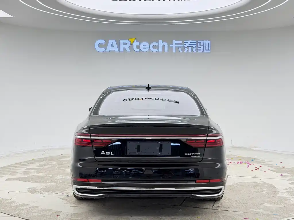 Audi A8 — фото 5