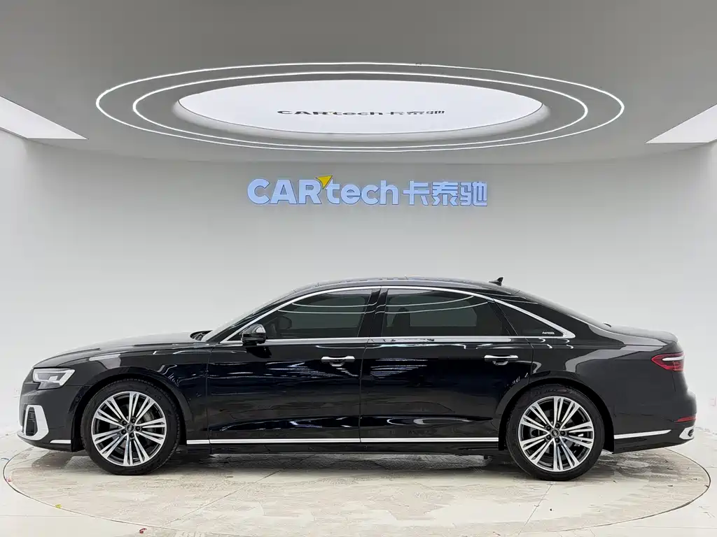 Audi A8 — фото 8