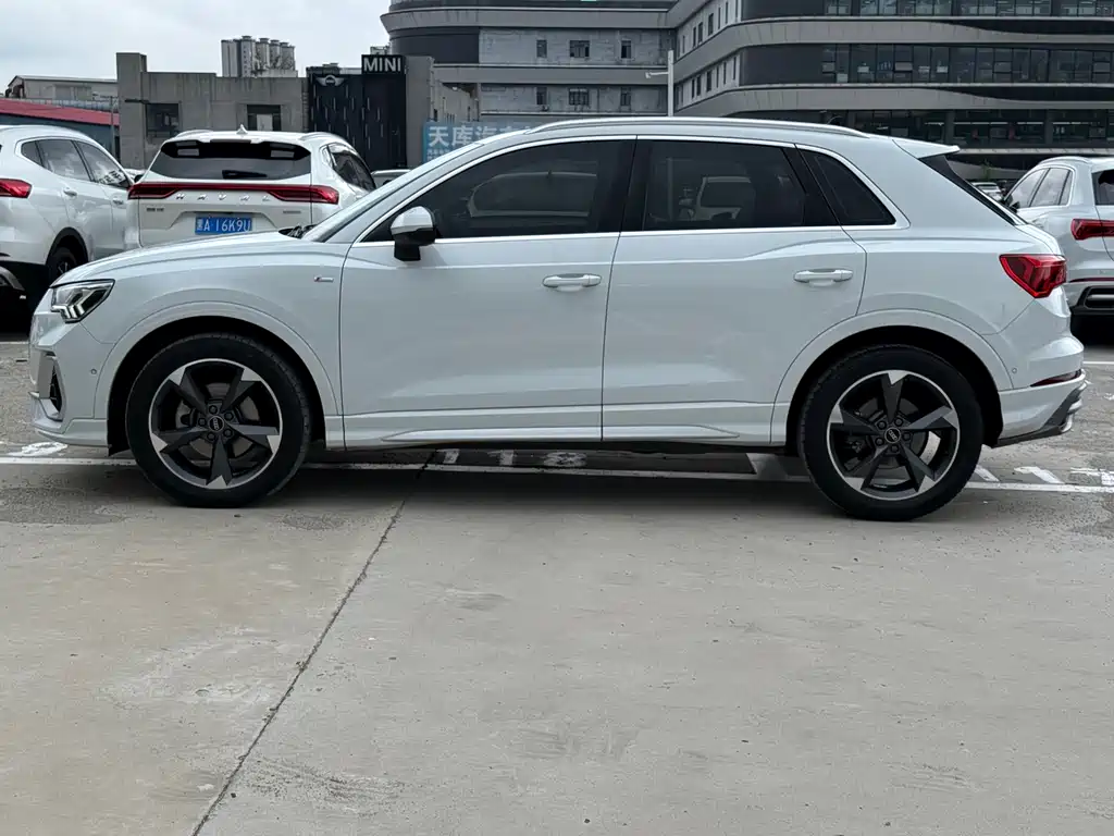 Audi Q3 — фото 2