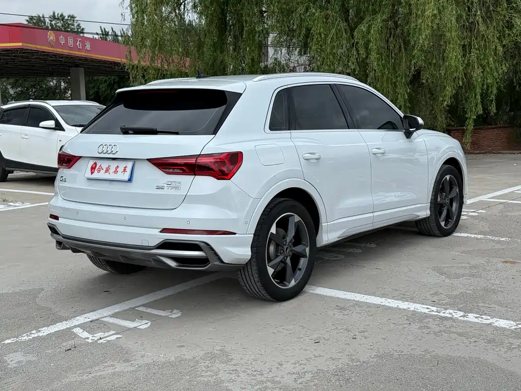 Audi Q3 — фото 5