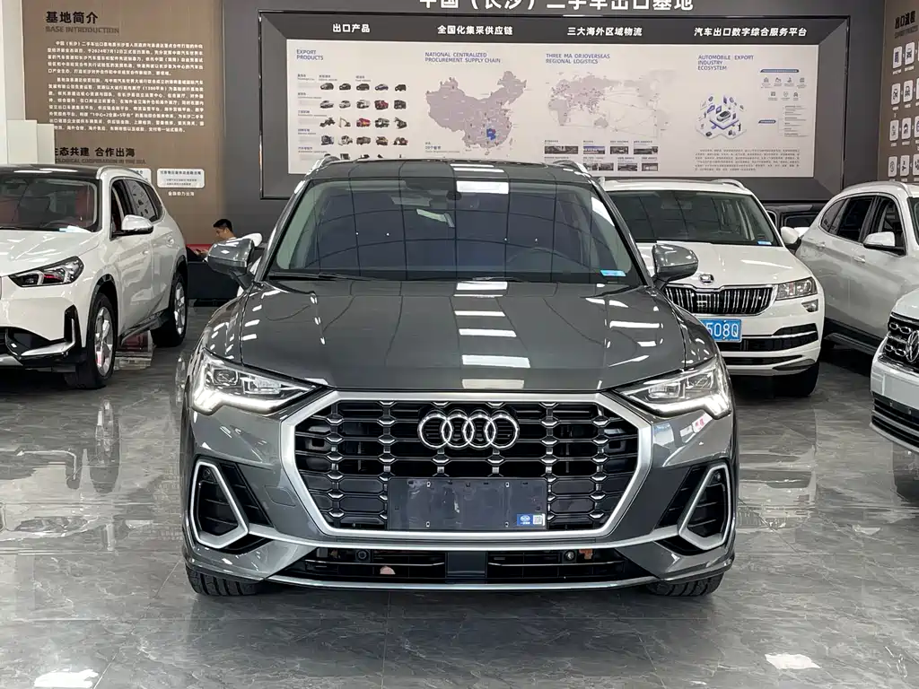Audi Q3 — фото 2