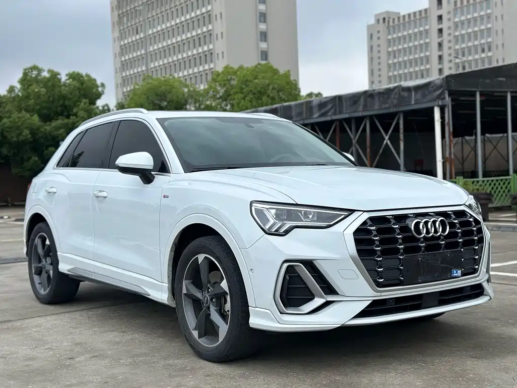 Audi Q3 — фото 3