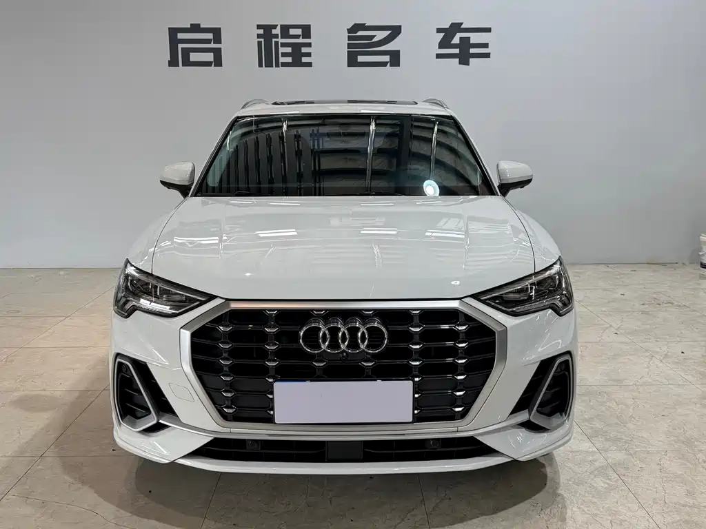 Audi Q3 — фото 2