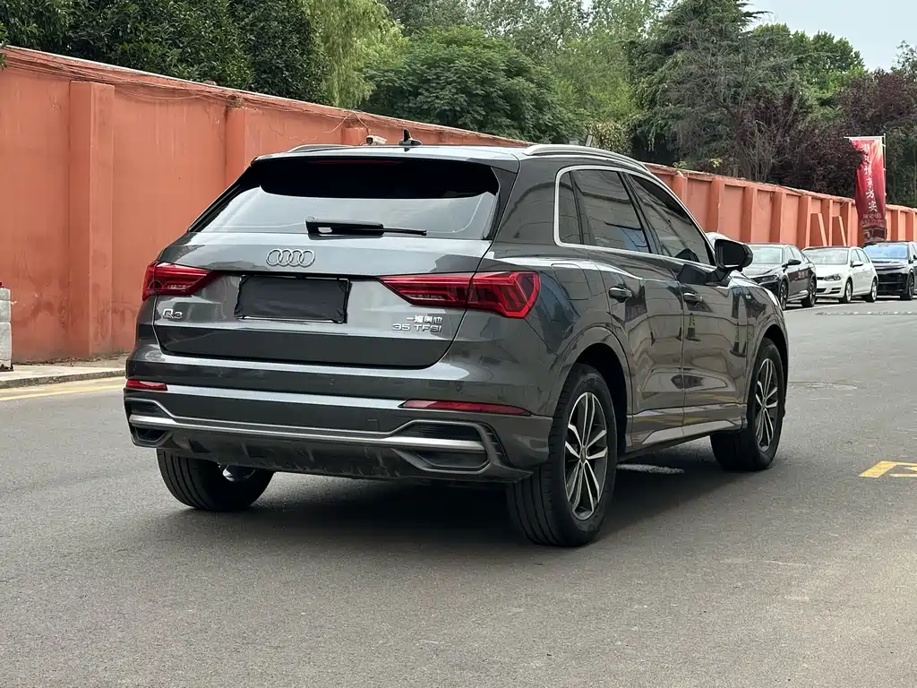 Audi Q3 — фото 4
