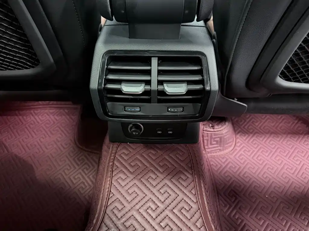 Audi Q3 — фото 19