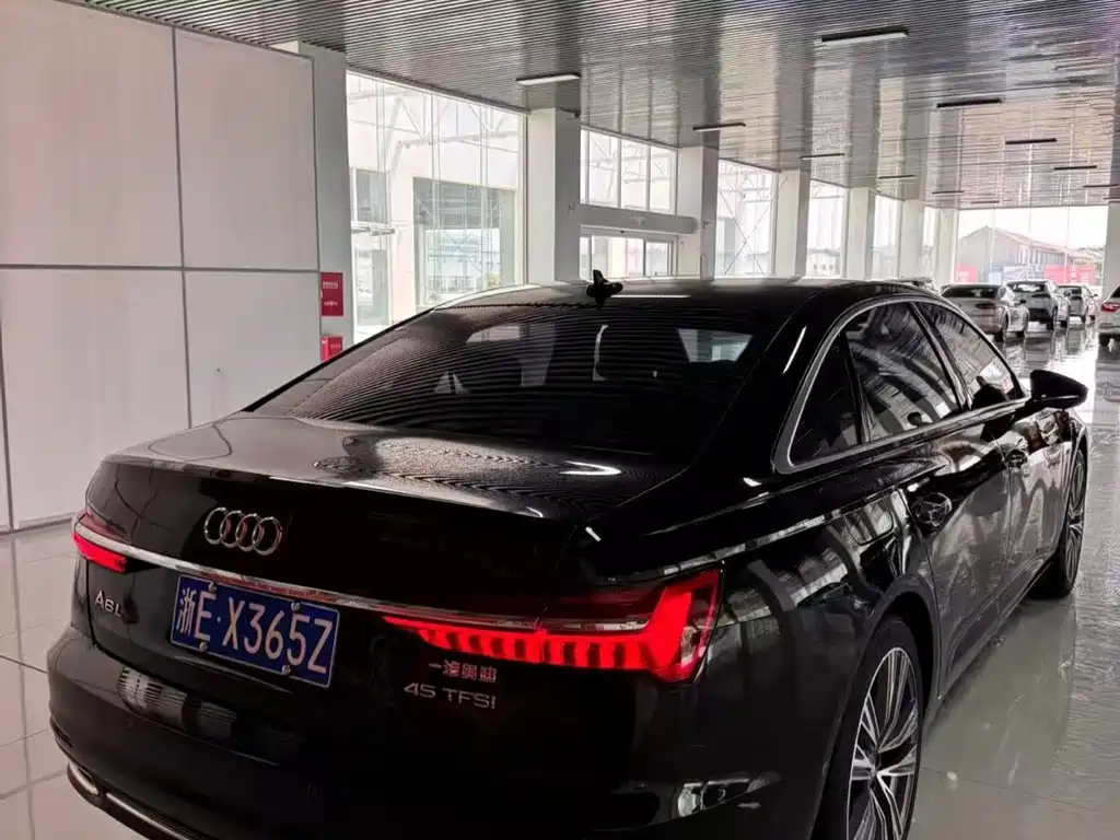 Audi A6L — фото 4