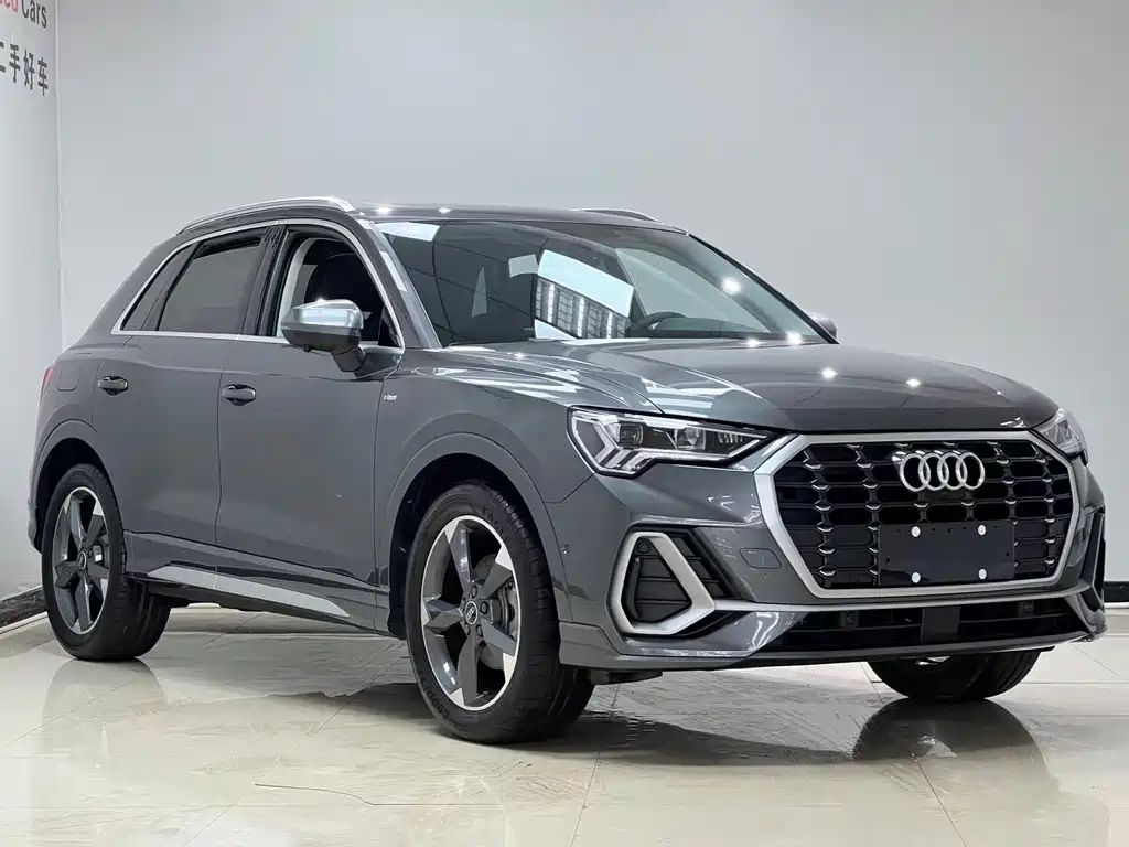 Audi Q3 — фото 3