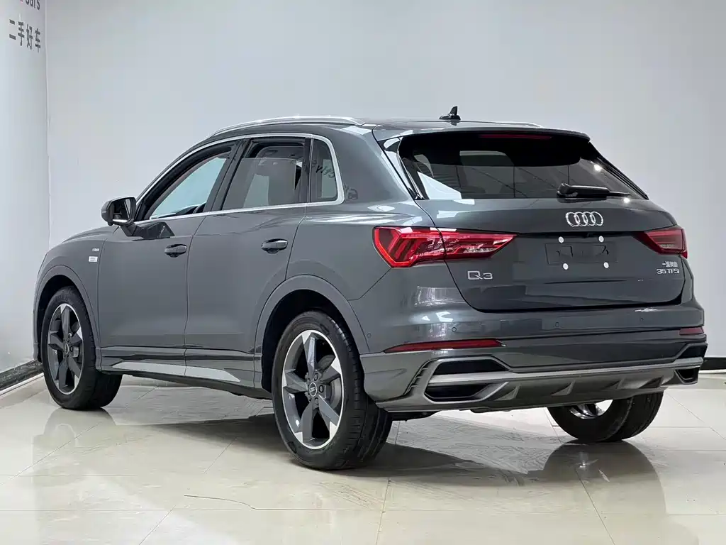 Audi Q3 — фото 6