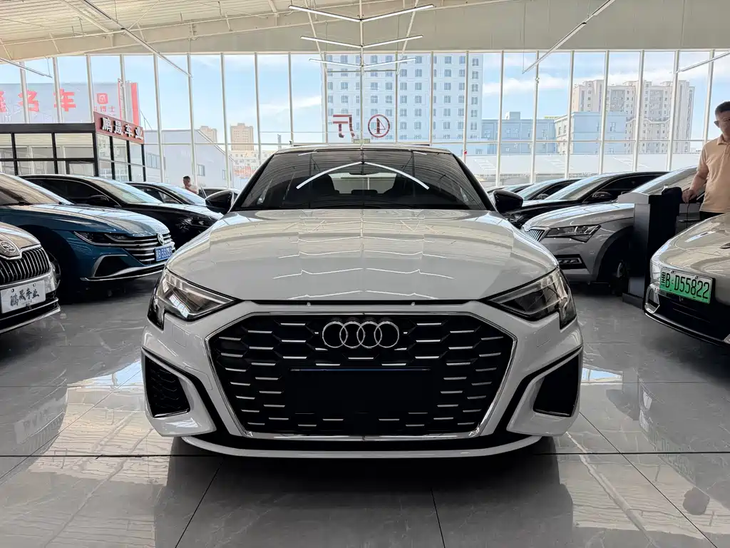 Audi A3 — фото 2