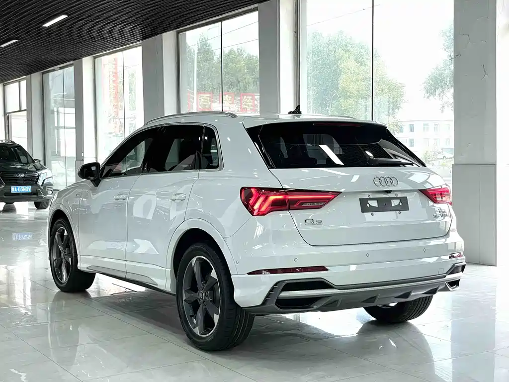 Audi Q3 — фото 4