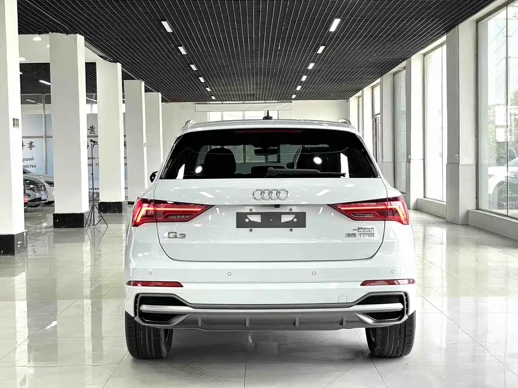 Audi Q3 — фото 5