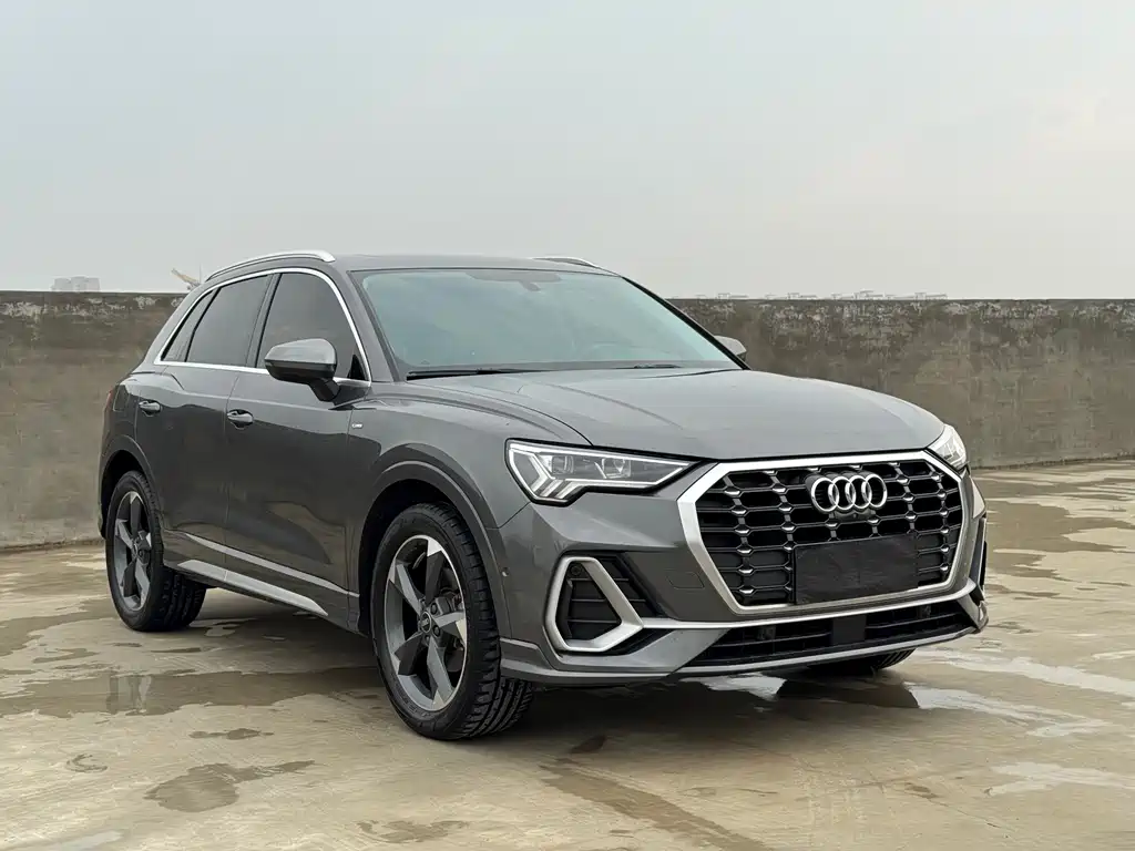 Audi Q3 — фото 4
