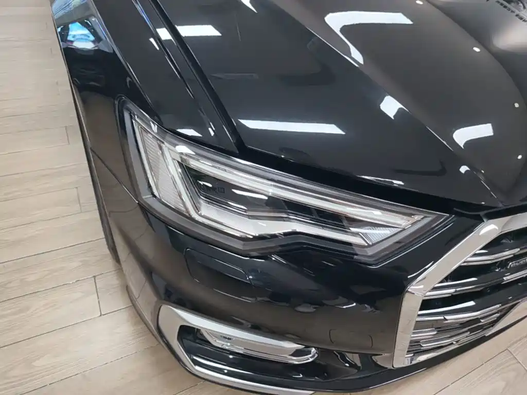 Audi A6L — фото 13
