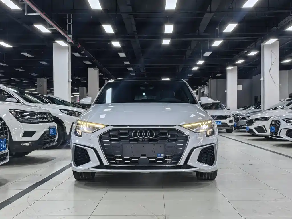 Audi A3 — фото 2
