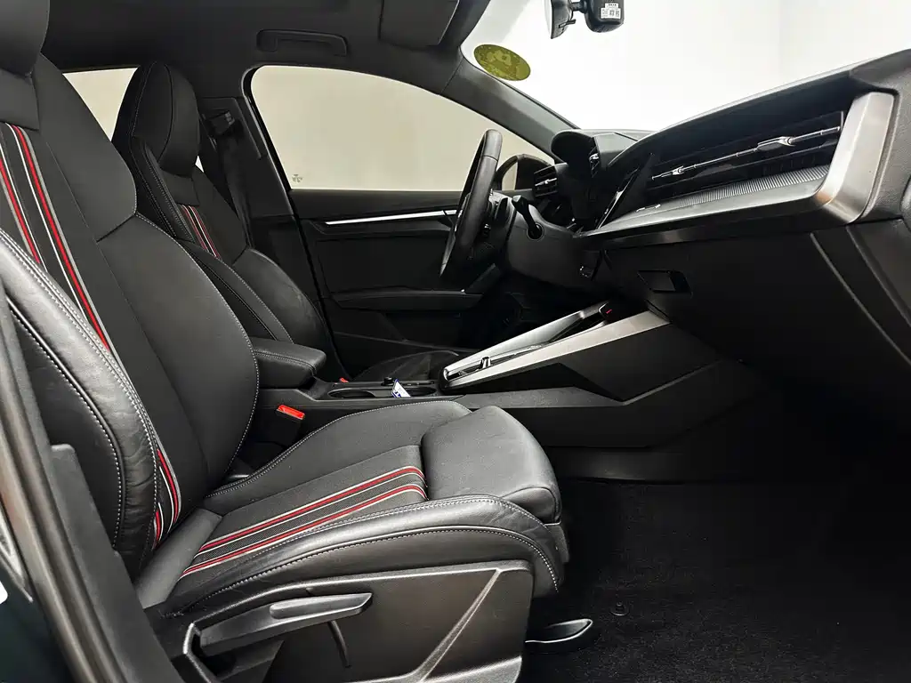 Audi A3 — фото 13
