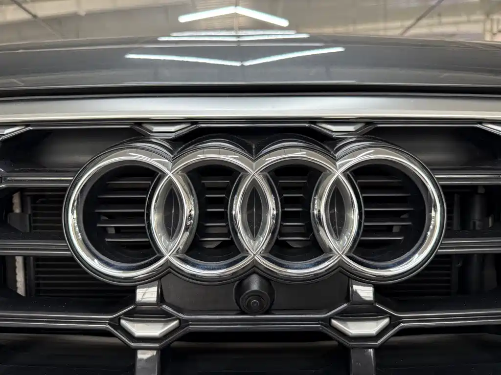 Audi Q3 — фото 20
