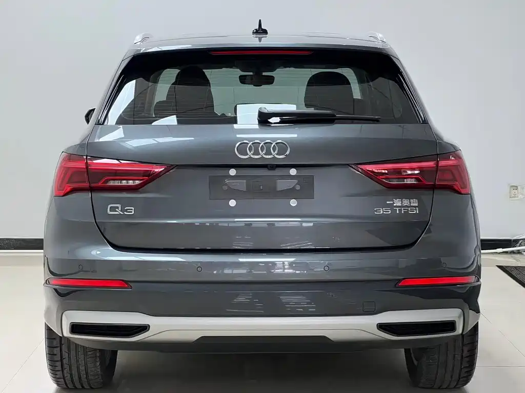 Audi Q3 — фото 5