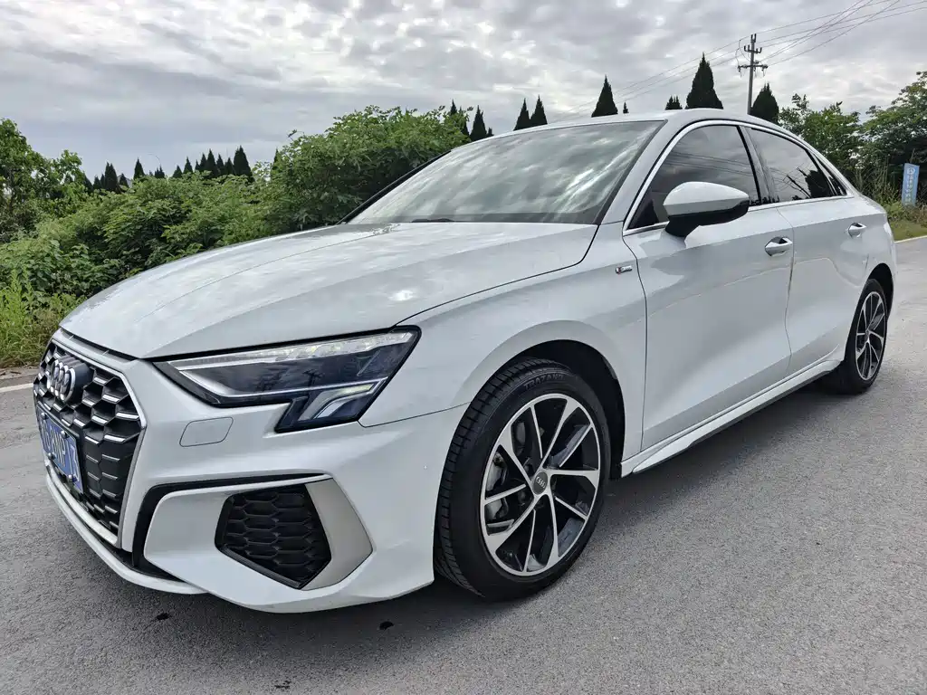 Audi A3 — фото 2
