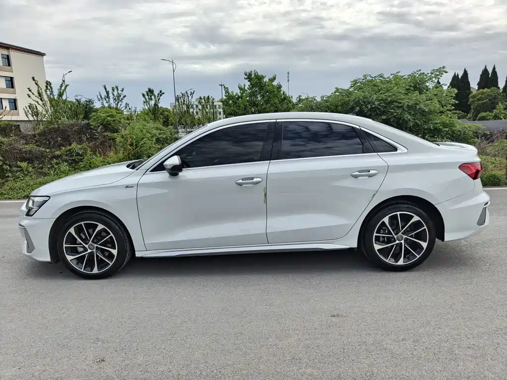 Audi A3 — фото 3