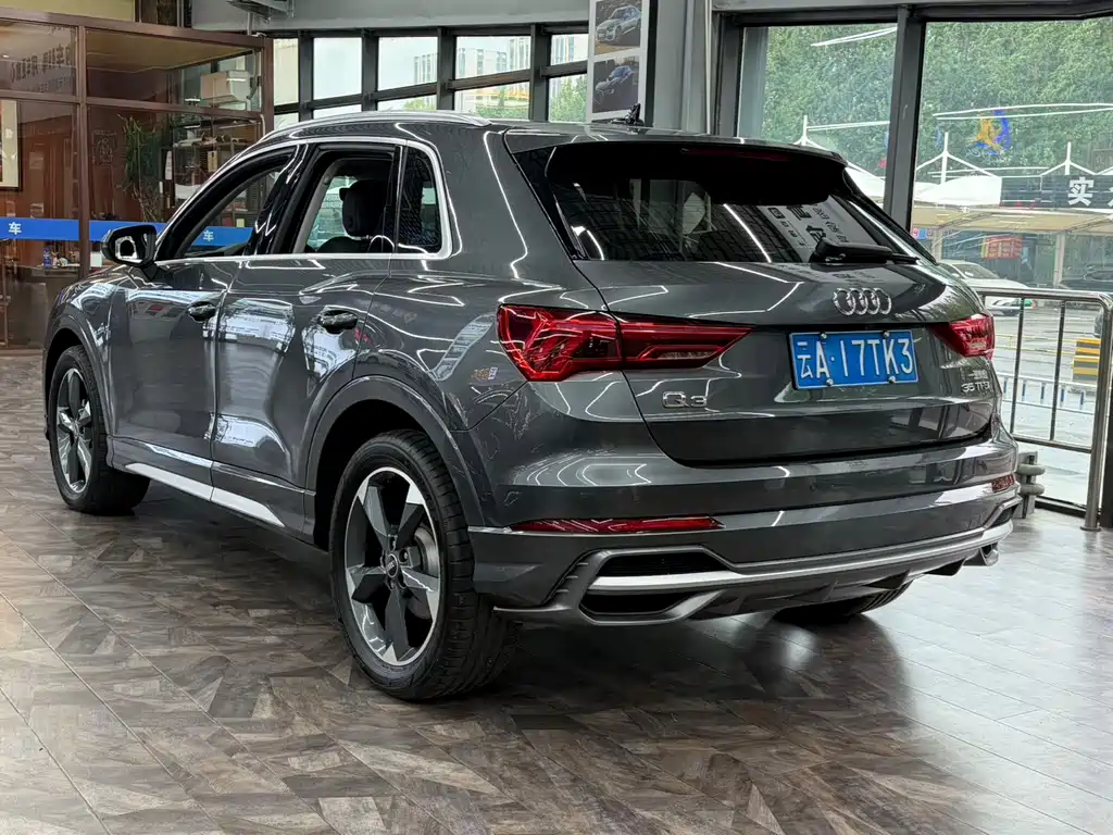 Audi Q3 — фото 6
