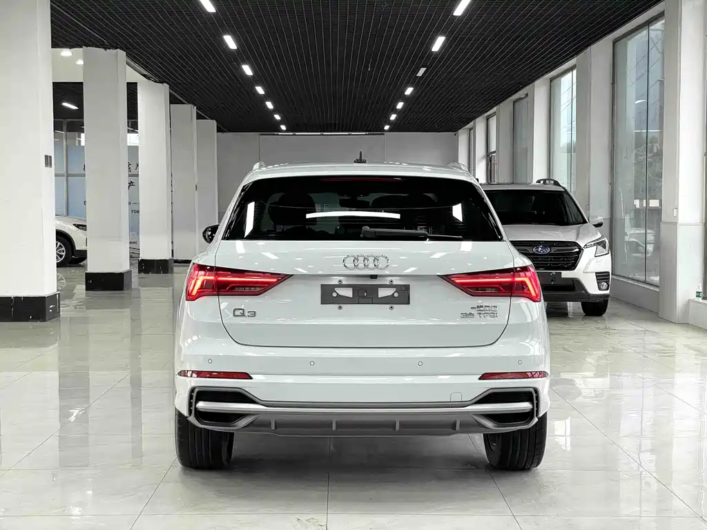 Audi Q3 — фото 5