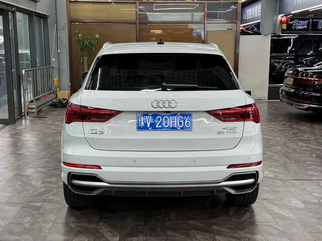 Audi Q3 — фото 3