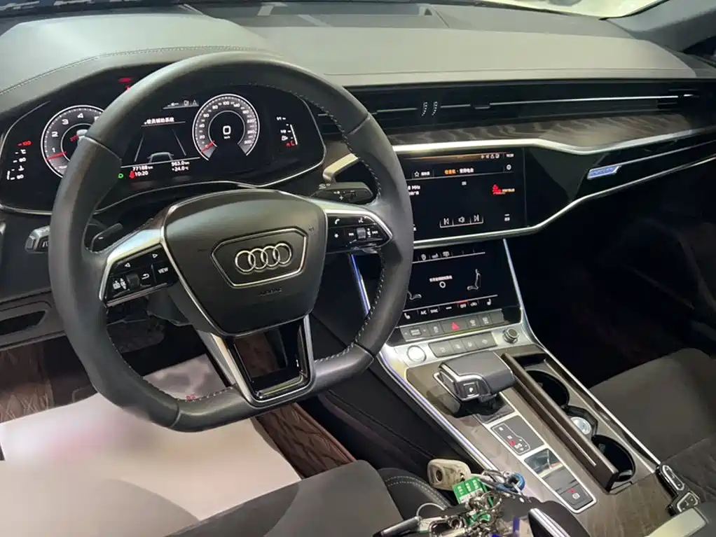 Audi A6L — фото 4
