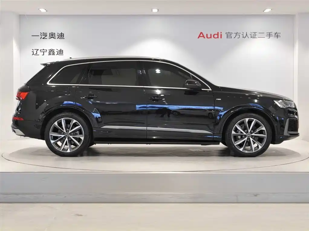 Audi Q7 — фото 3