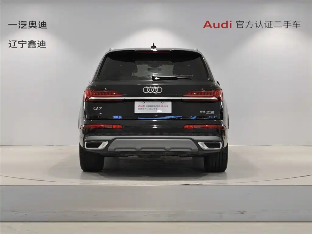 Audi Q7 — фото 5