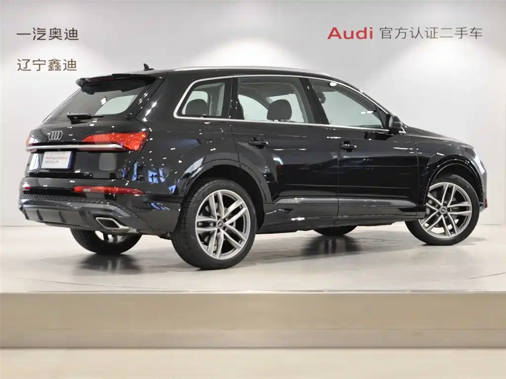 Audi Q7 — фото 4