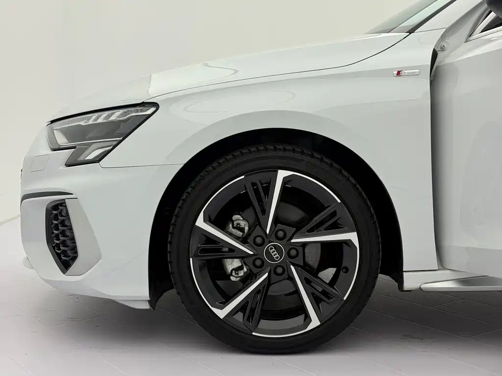 Audi A3 — фото 22