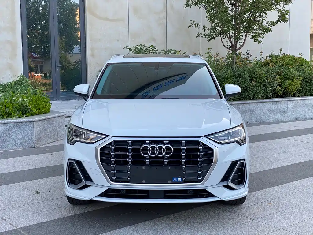 Audi Q3 — фото 2